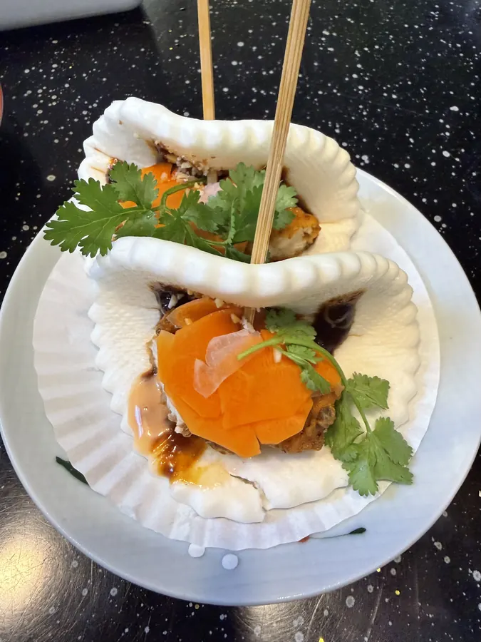 Chicken bao buns, Ho Chi Minh City