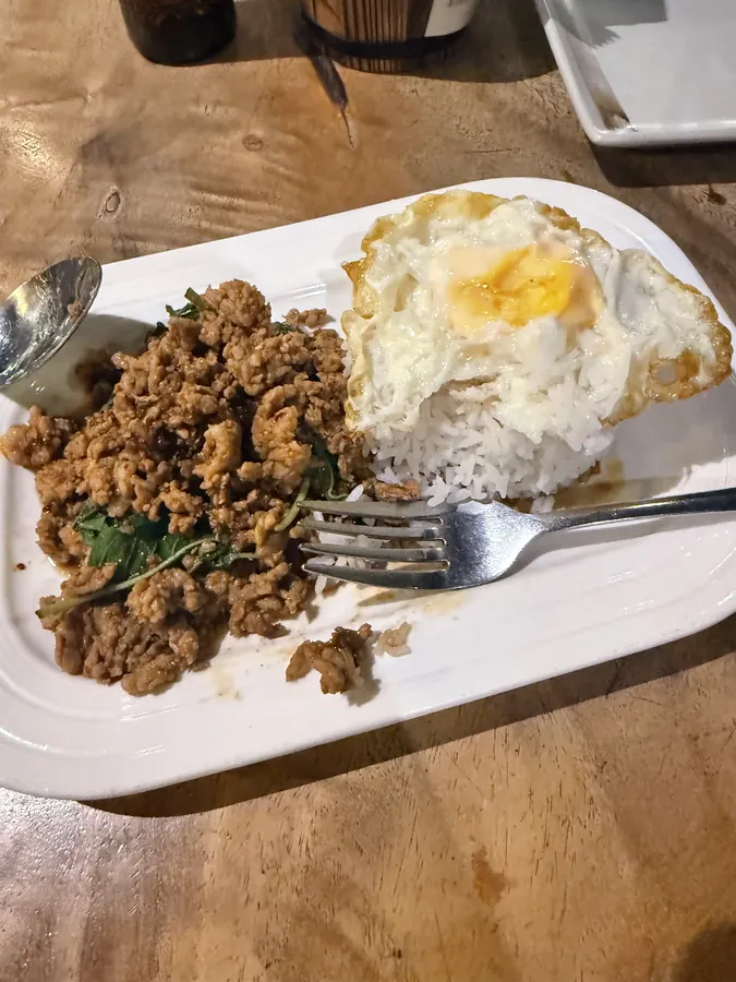 The same first dinner as P188, closer in